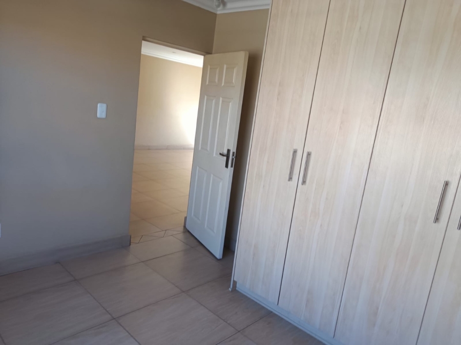 2 Bedroom Property for Sale in Hillside Free State